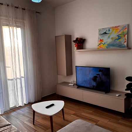 Jon'S Apartment Тирана Экстерьер фото
